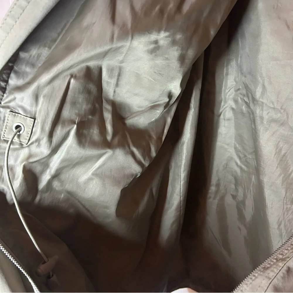 Weather Tamer Hooded Rain Jacket Womens Medium Tan Beige Lightweight Coat